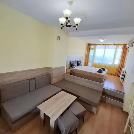 Bobchev Hotel *